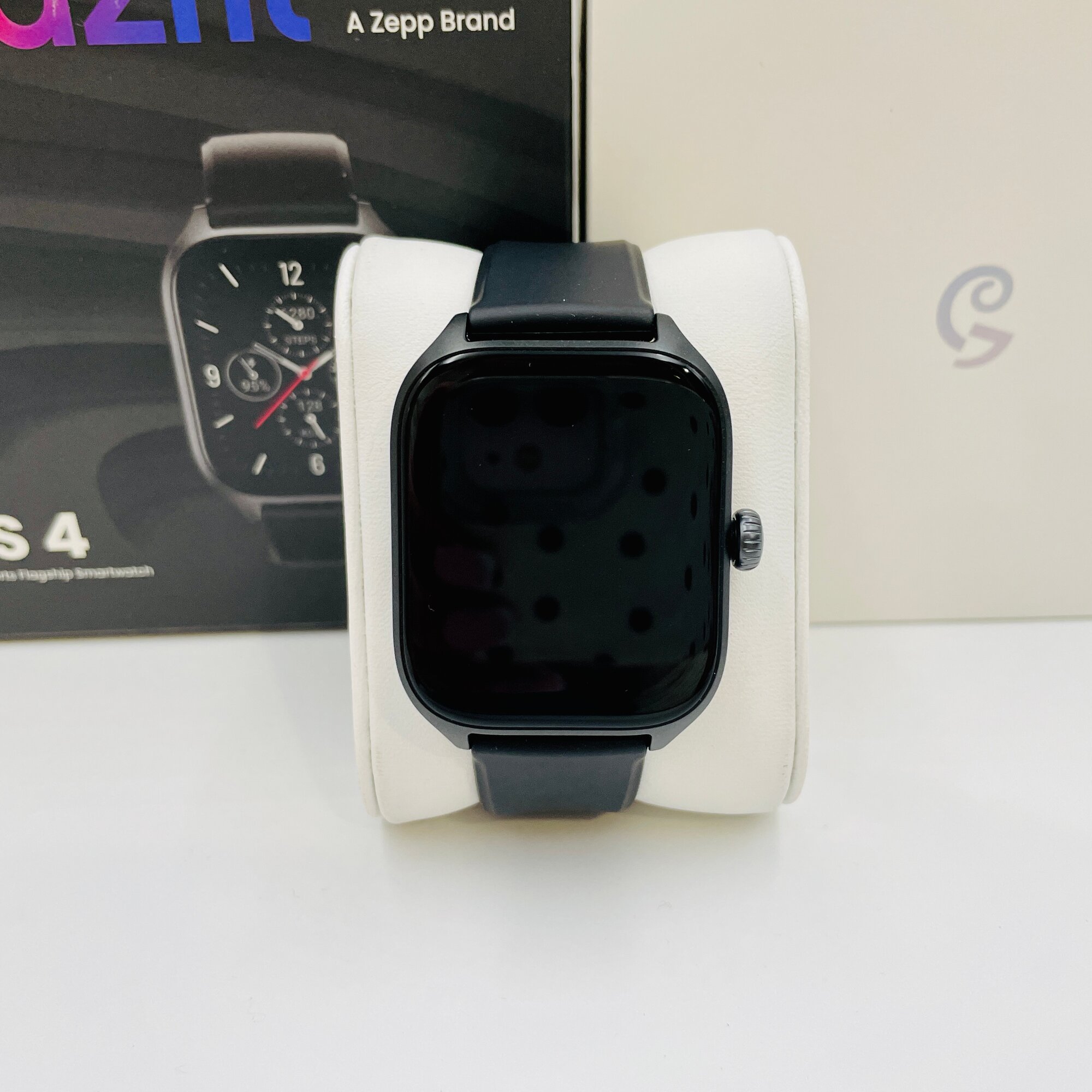Смарт часы Amazfit GTS 4 Бесконечная чернота — фото 1