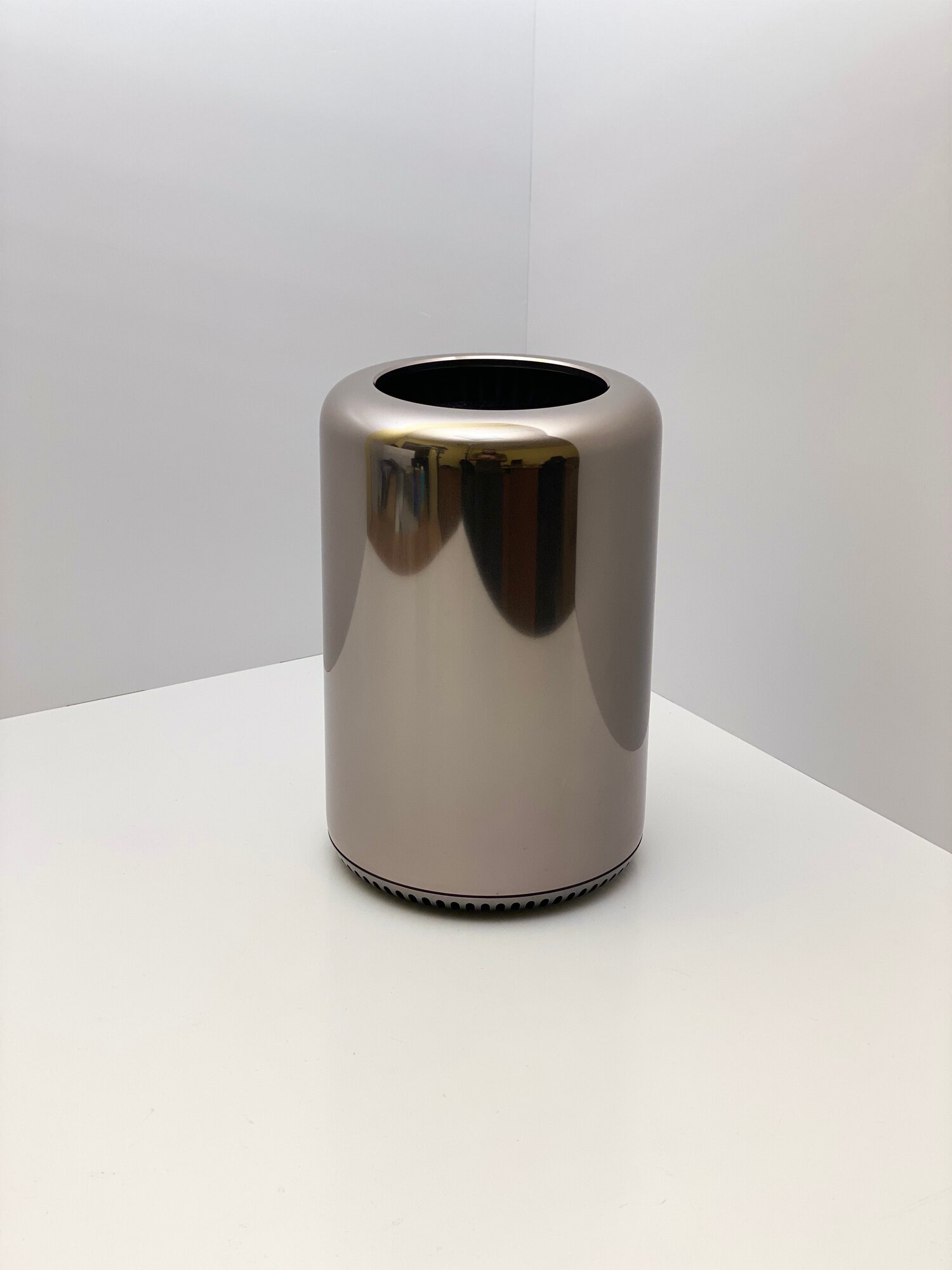 Apple Mac Pro (Late 2013) A1481 - Intel Xeon E5-3,7GHz*4/DDR3-64Gb