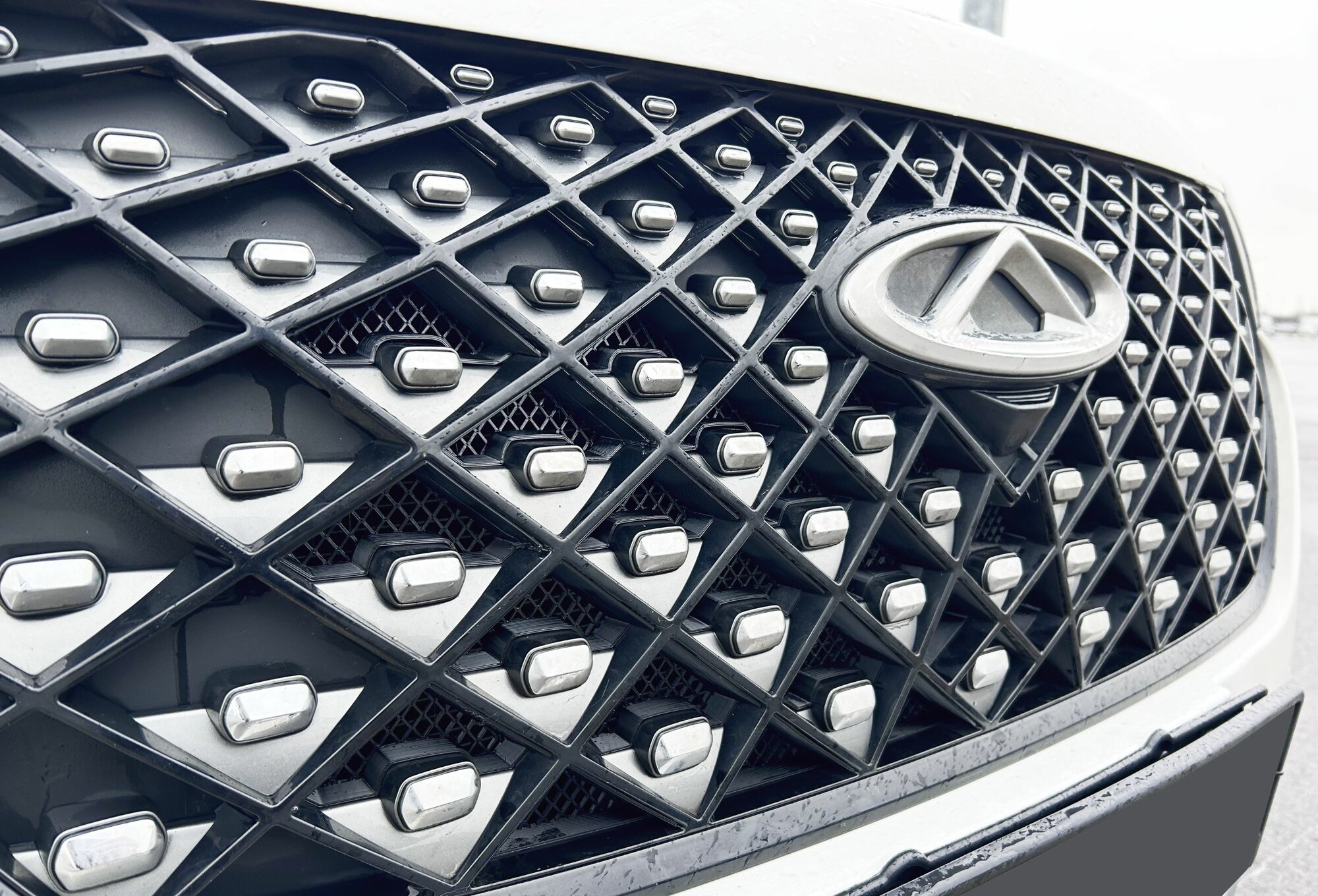 Защитные вставки в нижнюю решетку переднего бампера Chery Tiggo 4 Pro