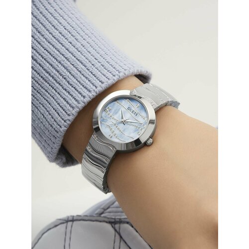 фото Наручные часы guess, серебристый