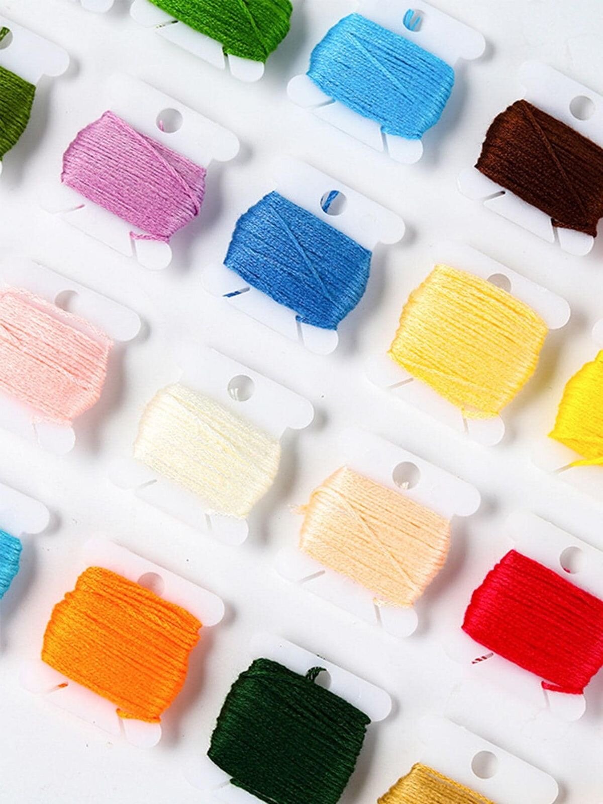 Бобинки для мулине 100 шт, шпульки бобины для ниток пластиковые, D'Mari — фото 1