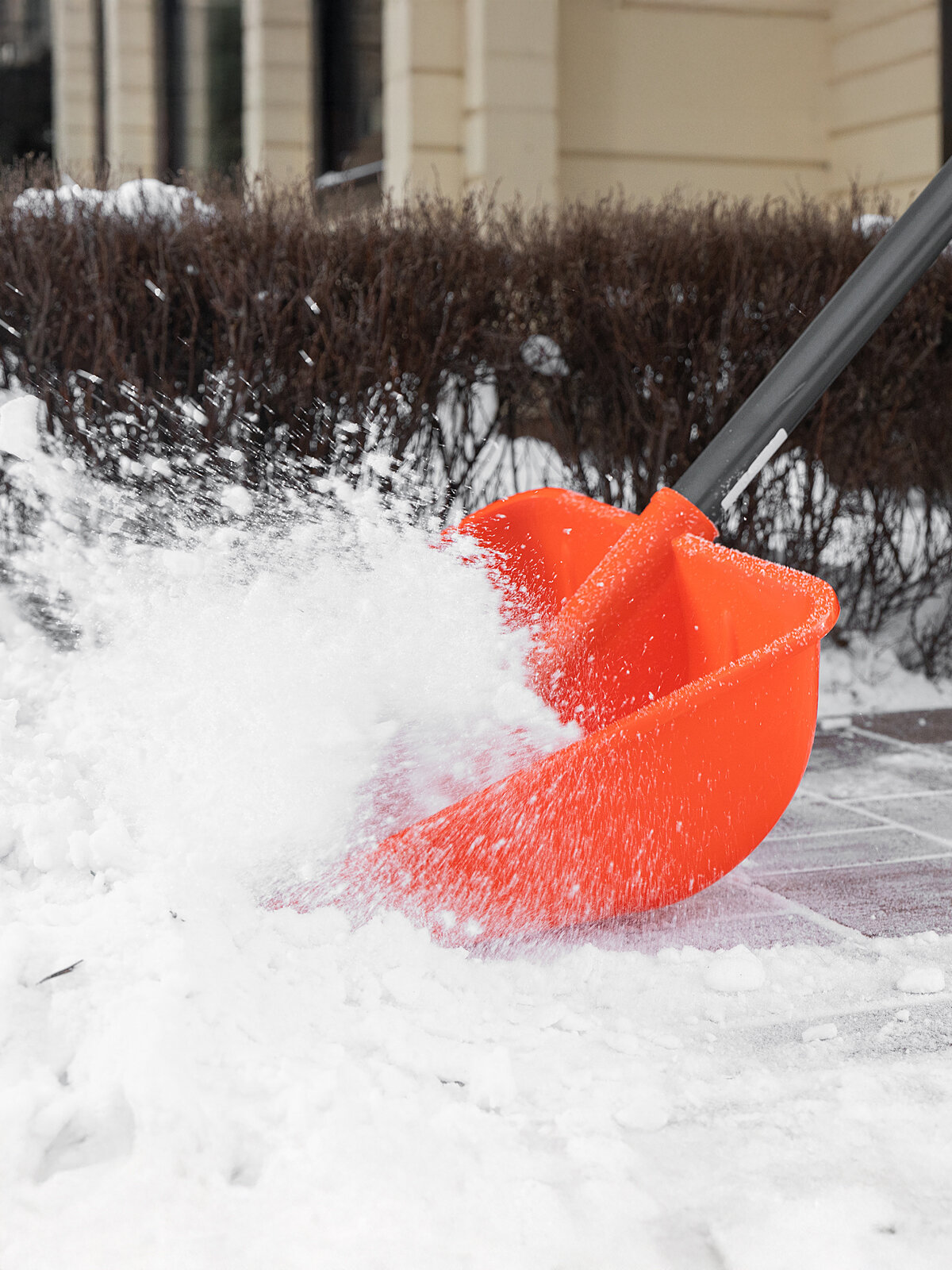 Лопата для уборки снега Сибртех , пластиковая, 400х405х1380 мм, стальной черенок, усиленная - фото №4