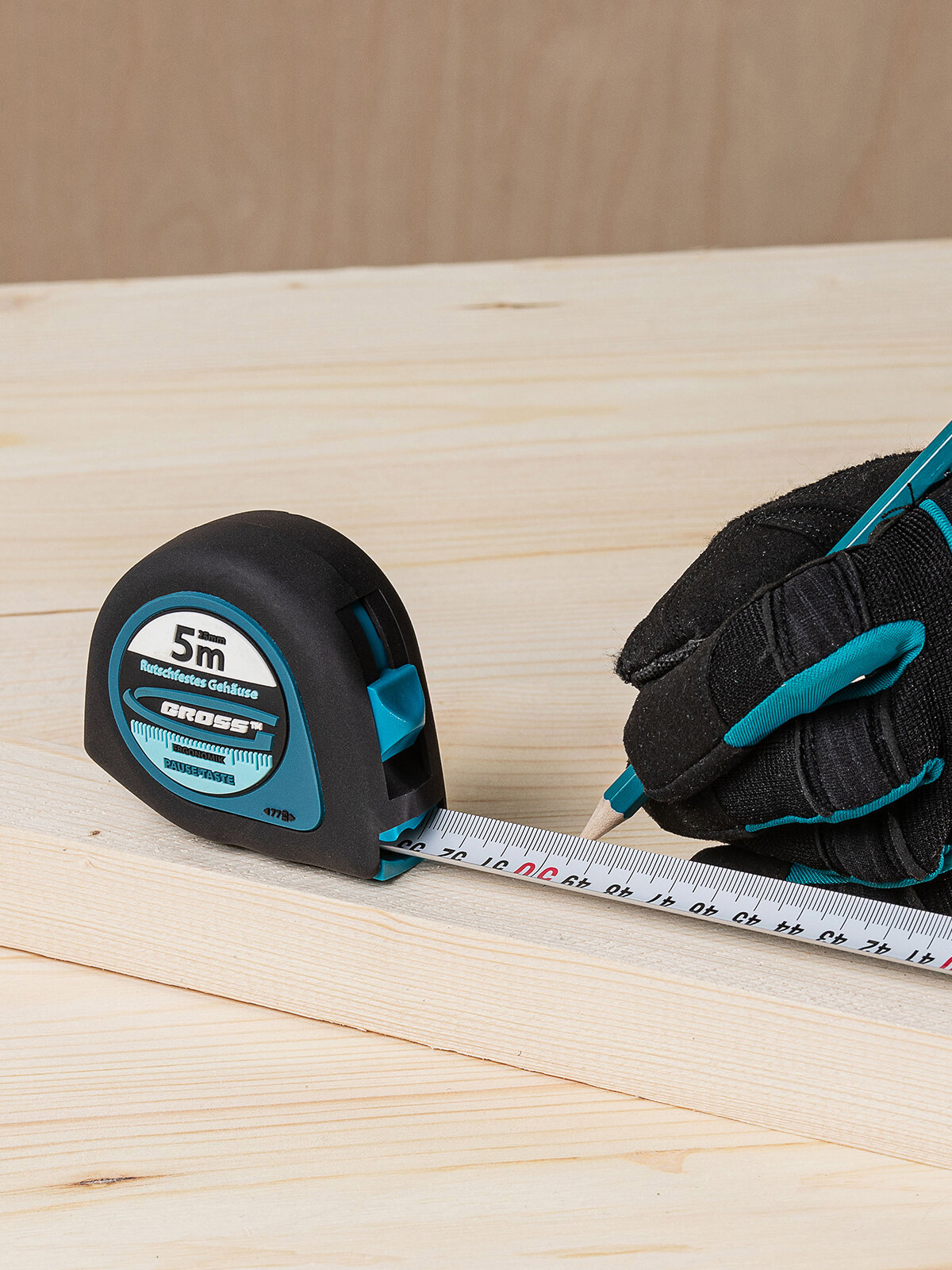 Рулетка Gross Ergonomisch 5 м x 25 мм, магнитный обрезиненный зацеп 31103 — фото 1