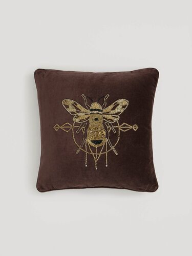 Изображение товара Подушка декоративная, 50х50 см, вельвет/бисер, коричневая, Шмель, Bugs