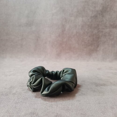 Резинка для волос из эко-кожи узкая 1 штука чёрная