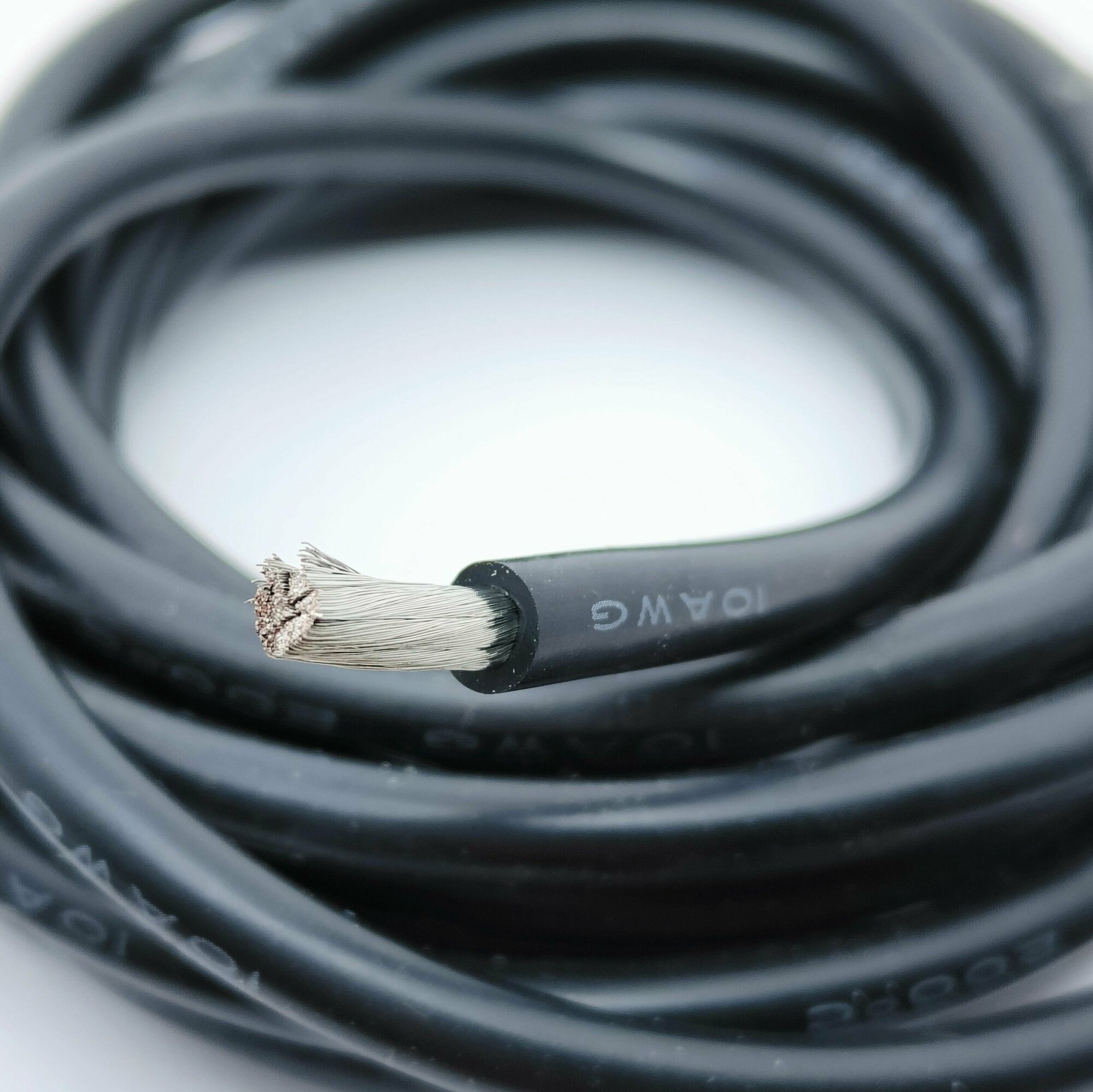 Провод силиконовый 10AWG/5.3кв. мм, лужёная медь 1050*0.08мм, черный 3 метра