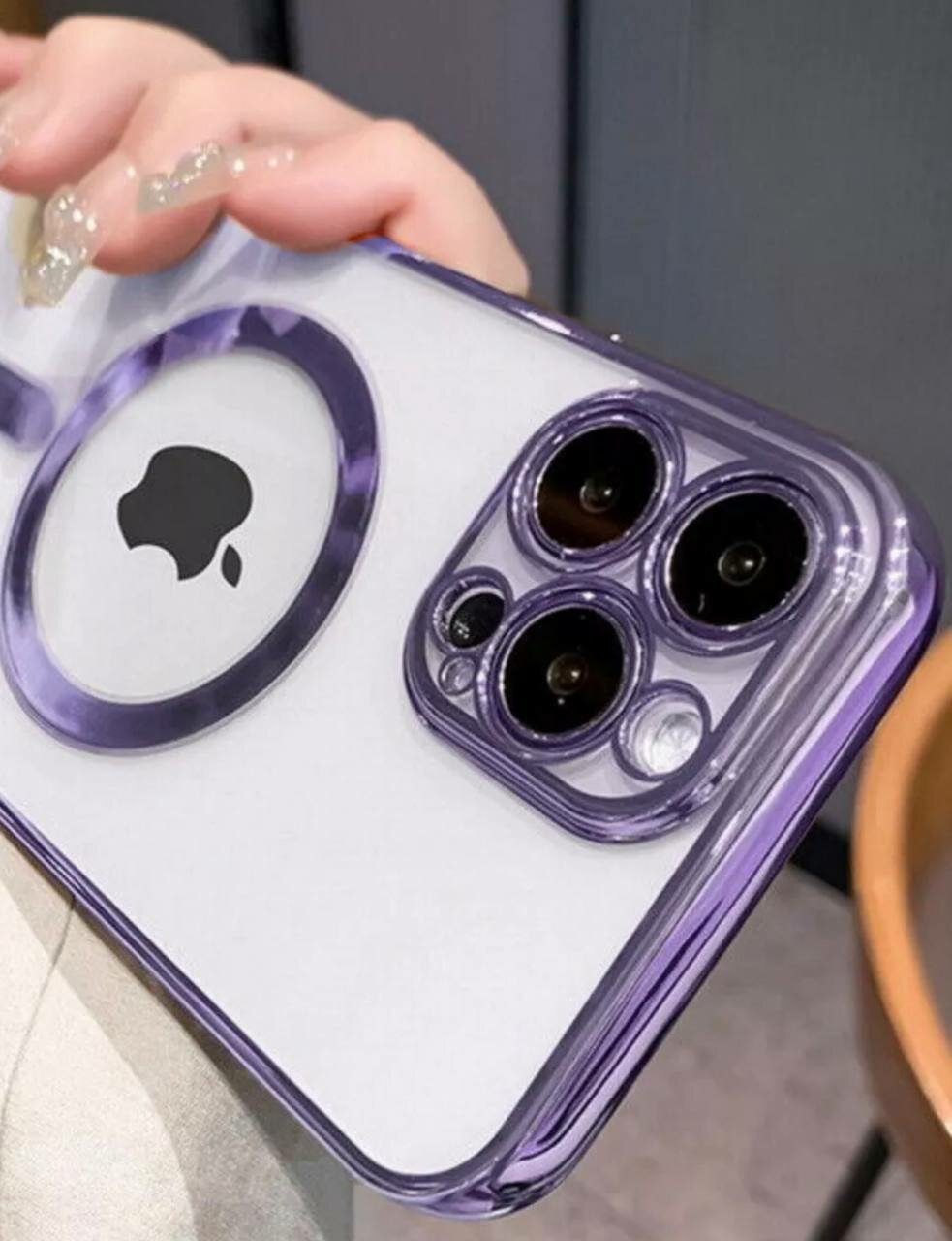 Чехол на iPhone 15 Pro Max MagSafe / Айфон 15 Про Макс с MagSafe магнитом фиолетовый