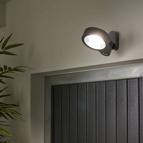 Прожектор светодиодный уличный SMD Inspire Foggy 30 Вт 6500К IP44 с датчиком движения холодный белый свет 5071₽