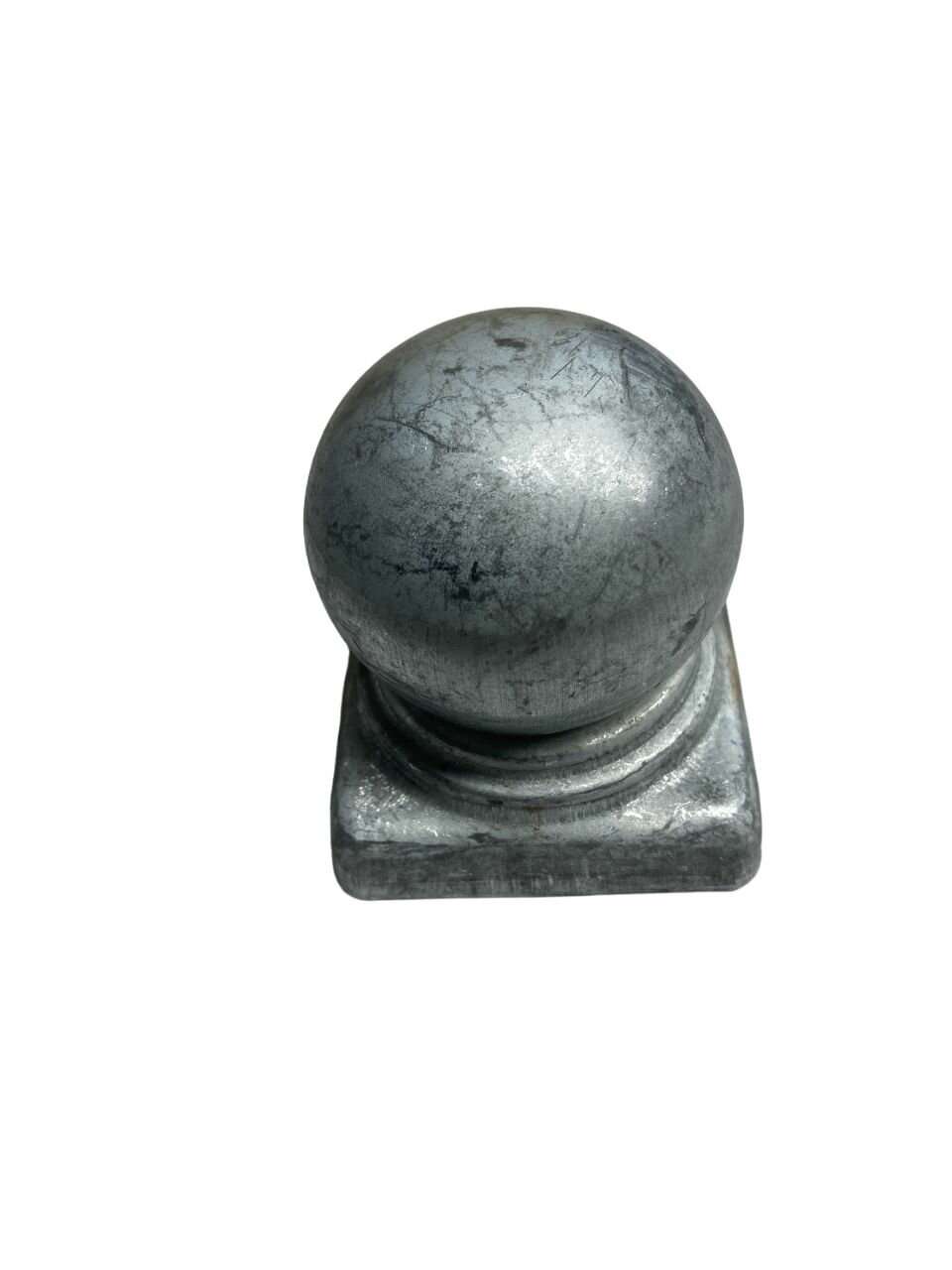 фото Наконечник шарообразный с квадратным основанием на столб 50х50 мм (10 шт.)