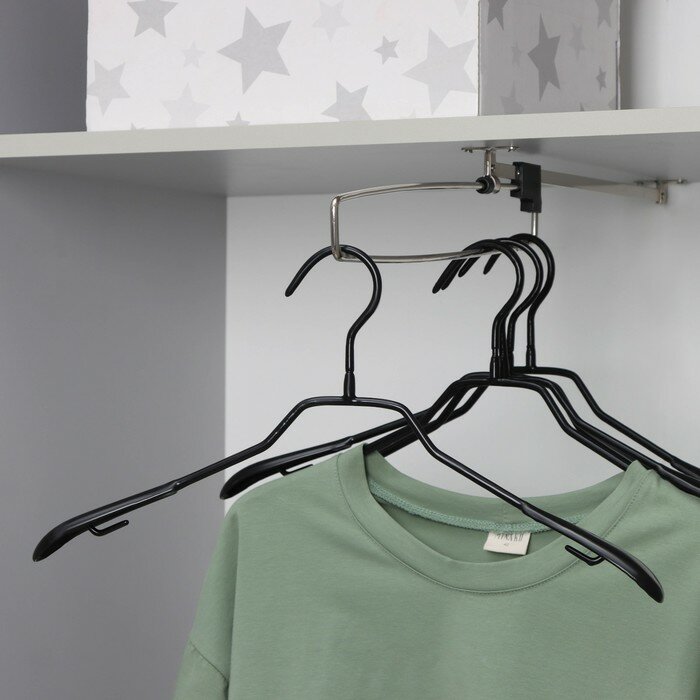 Доляна Плечики - вешалки для одежды антискользящие Доляна, 39×20,5 см, 5 шт, цвет чёрный
