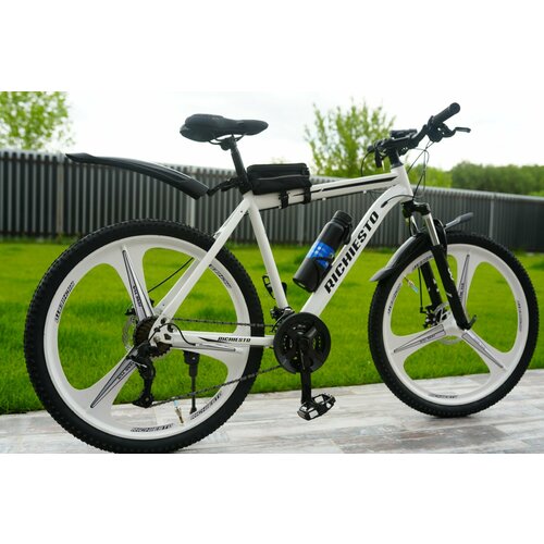 Велосипед RICHIESTO 26 на литых дисках ТРИ луча Горный Спортивный Унисекс белый матовый 2690000₽