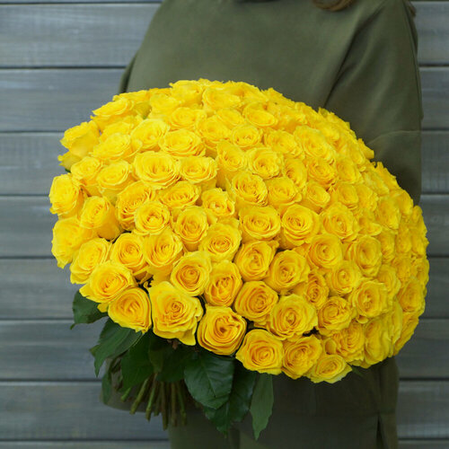 Изображение товара Букет живых цветов из 101 желтая роза с лентой 40см от Букет Маркет