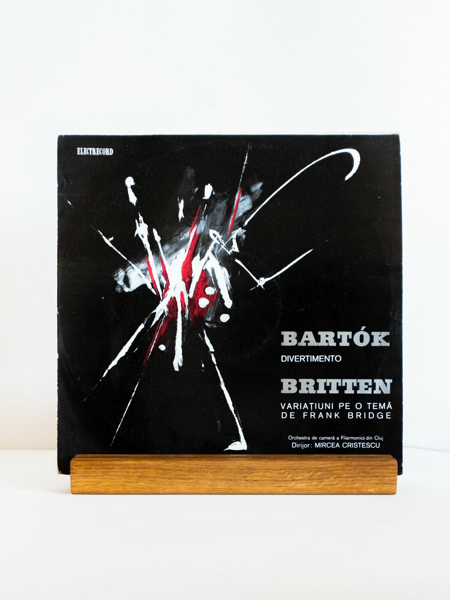 Бела Барток  Bela Bartok    Divertimento  Бенджамин Бриттен  Benjamin Britten    Вариации   виниловая пластинка LP NM