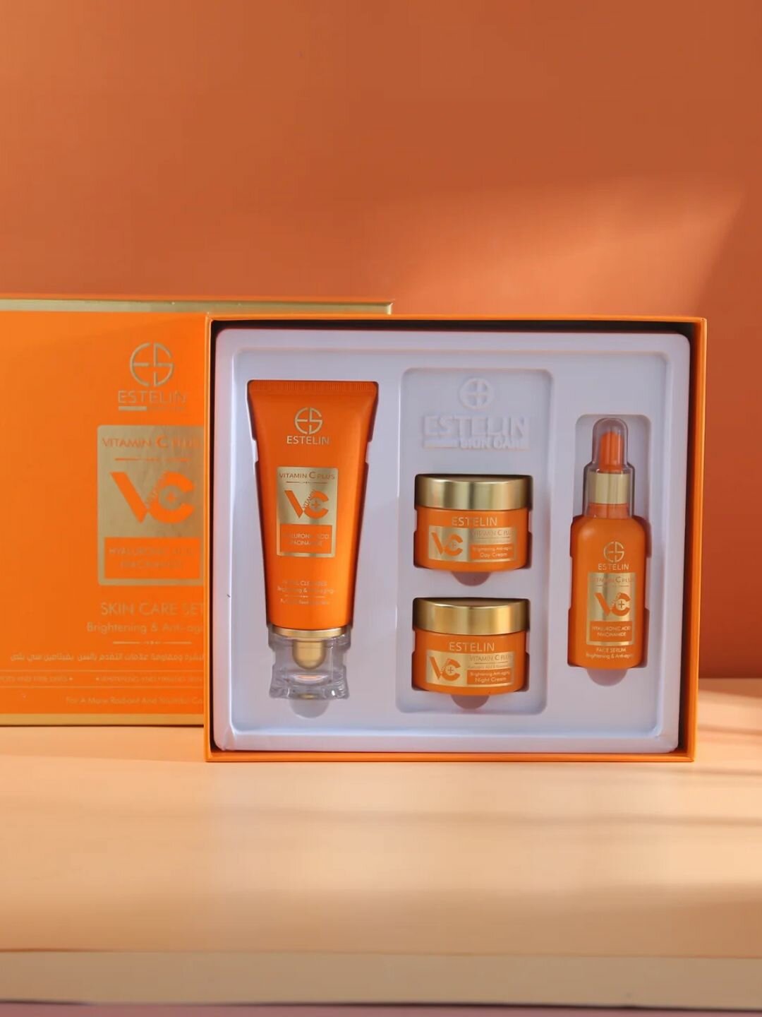 Набор Vitamin C Plus brightening & anti-aging skin care set 4pcs/set — фото 1