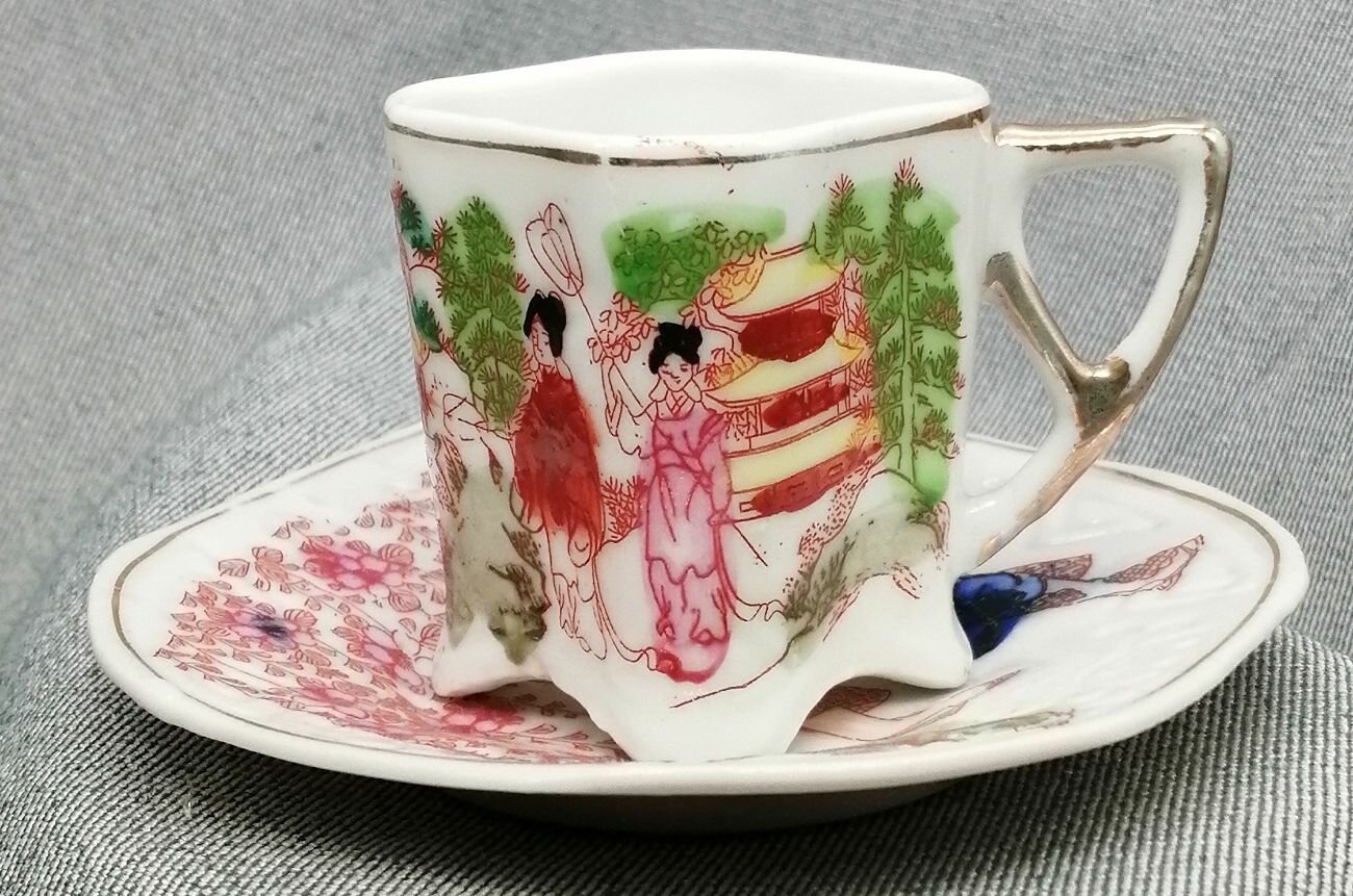 Кофейная пара Гейши, фарфор, роспись, золочение, Китай, 1980-1990 гг.