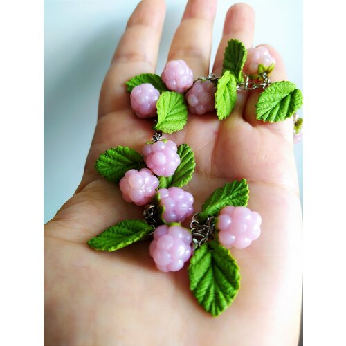 фото Браслет-цепочка tiny petal ягоды, полимерная глина, 1 шт., размер 22 см, размер s, диаметр 5 см, розовый, зеленый