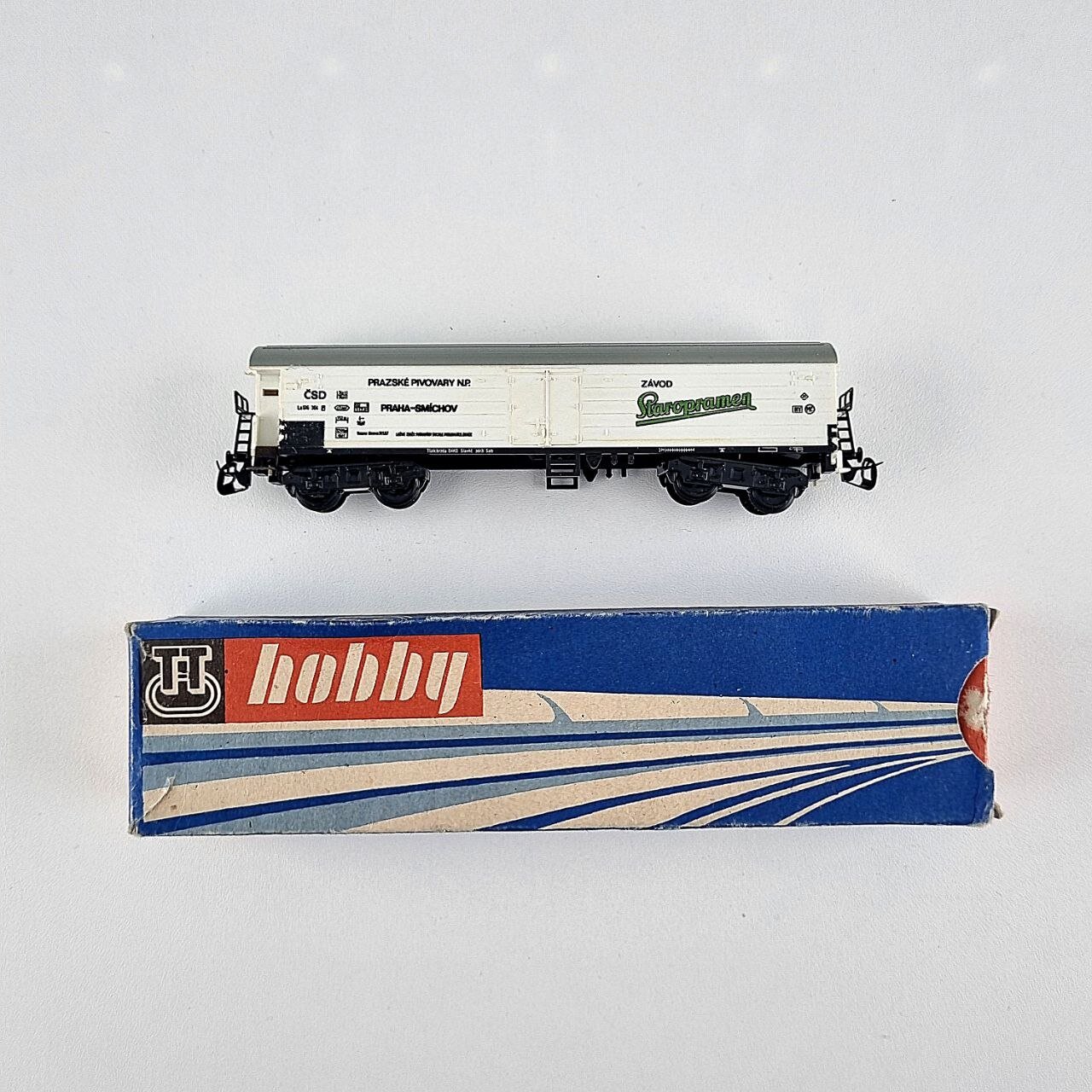 Винтажная игрушка "Вагон-рефрижератор". Пластик Berliner-TT-Bahnen. ГДР 1970-е.