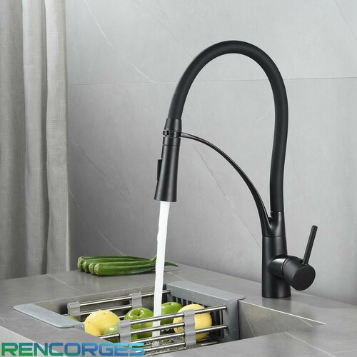 Смеситель для кухни с гибким поворотным изливом. Кран для кухни с гибким поворотным изливом.