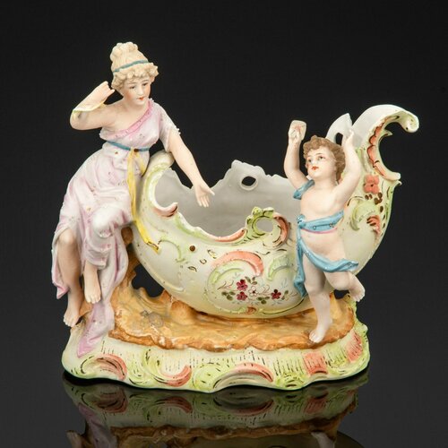 Кашпо для комнатных растений со скульптурной композицией получения любовного послания 31140₽