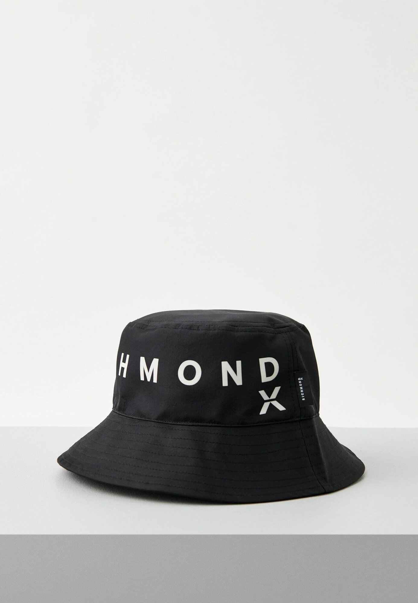 фото Панама черная JOHN RICHMOND