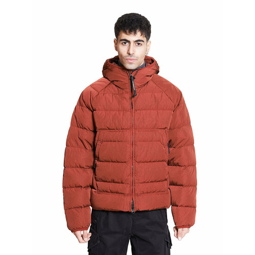 фото Пуховик c.p. company eco-chrome r goggle down jacket, размер 50, красный