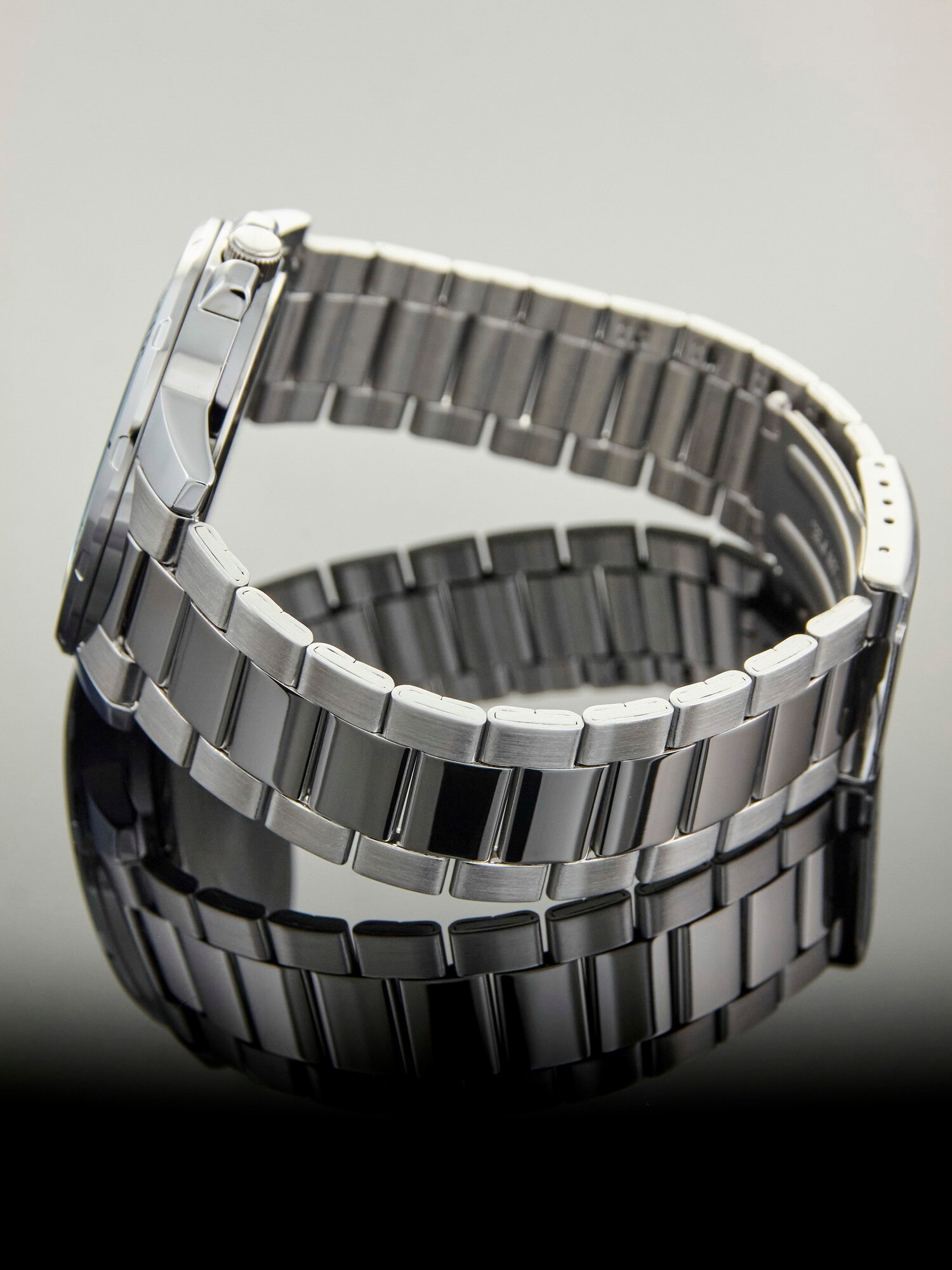 Наручные часы CASIO Классика, хром — фото 1