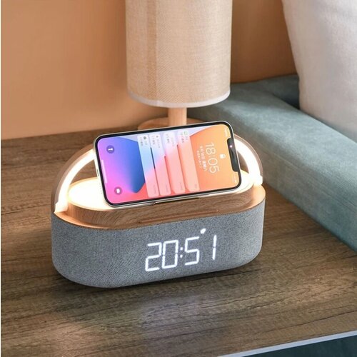 Bluetooth-стереоколонка S29 с беспроводной зарядкой лампой и FM-радио 525000₽