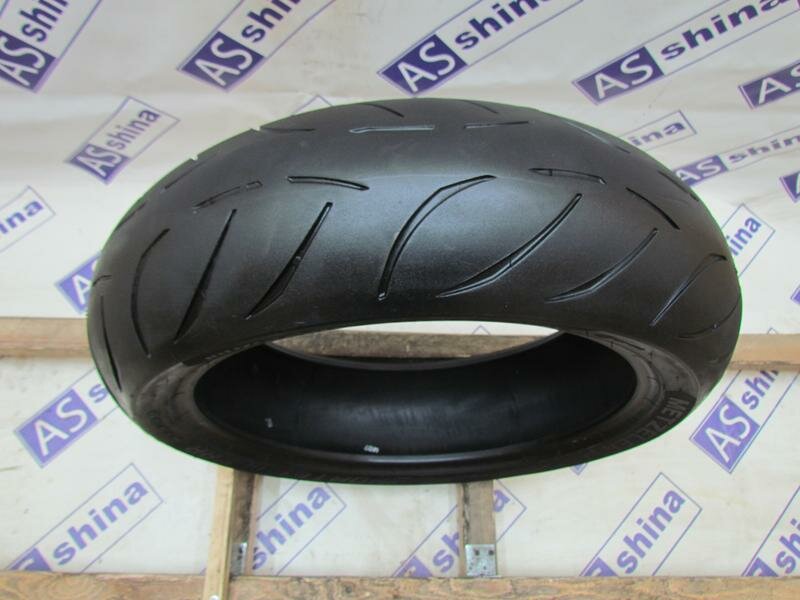 Metzeler Sportec M7 RR 180/55 R17 мотошины Летние