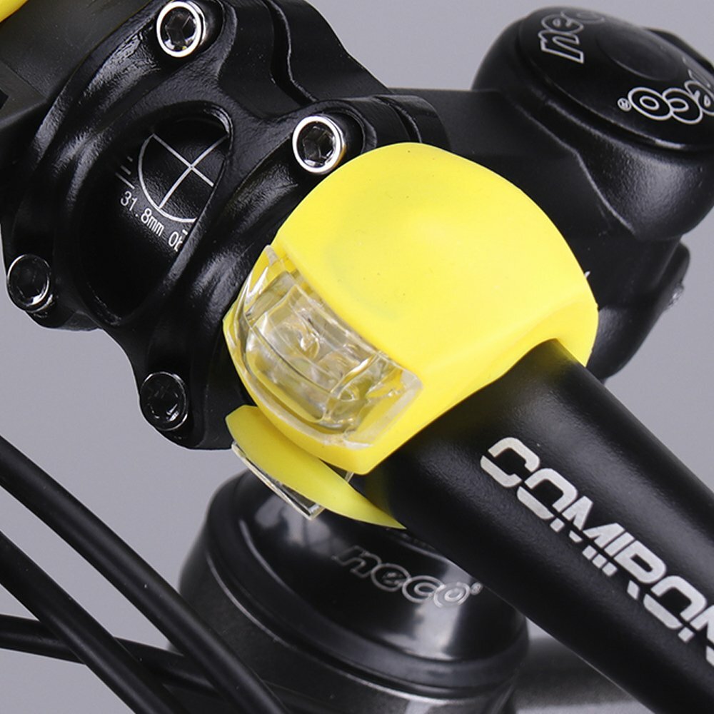 Фонарь LED в силиконовом корпусе на руль велосипеда скутера на шлем питание от батареек желтый