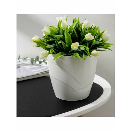 Кашпо для цветов со вставкой Грация 12 л цвет белый 555₽