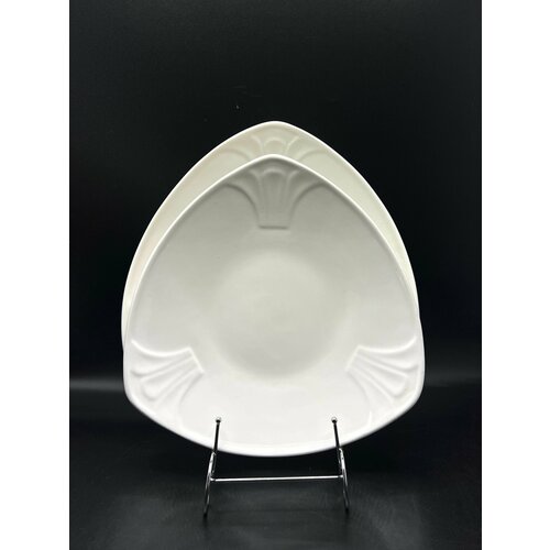 Тарелка треугольник с узором Большая 630₽