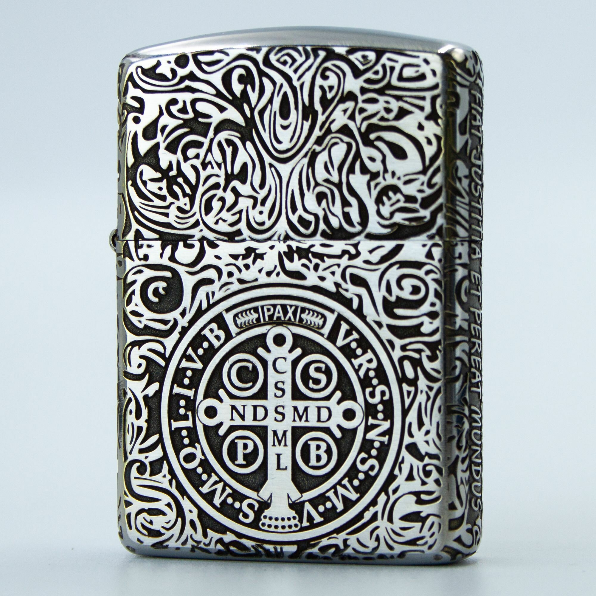 Зажигалка бензиновая Zippo Armor Хром с гравировкой Constantin — фото 1