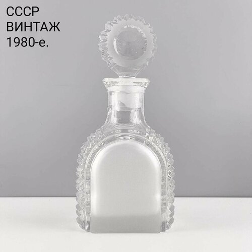 Винтажный графин, штоф 