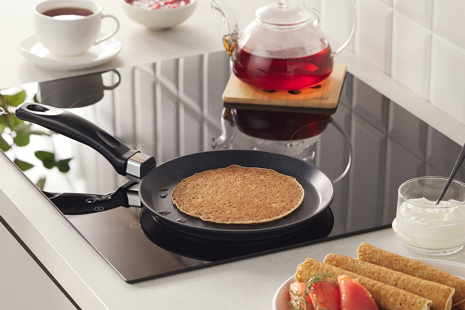 Сковорода блинная BERKRAFT Space 22 см антипригарное покрытие цвет черный