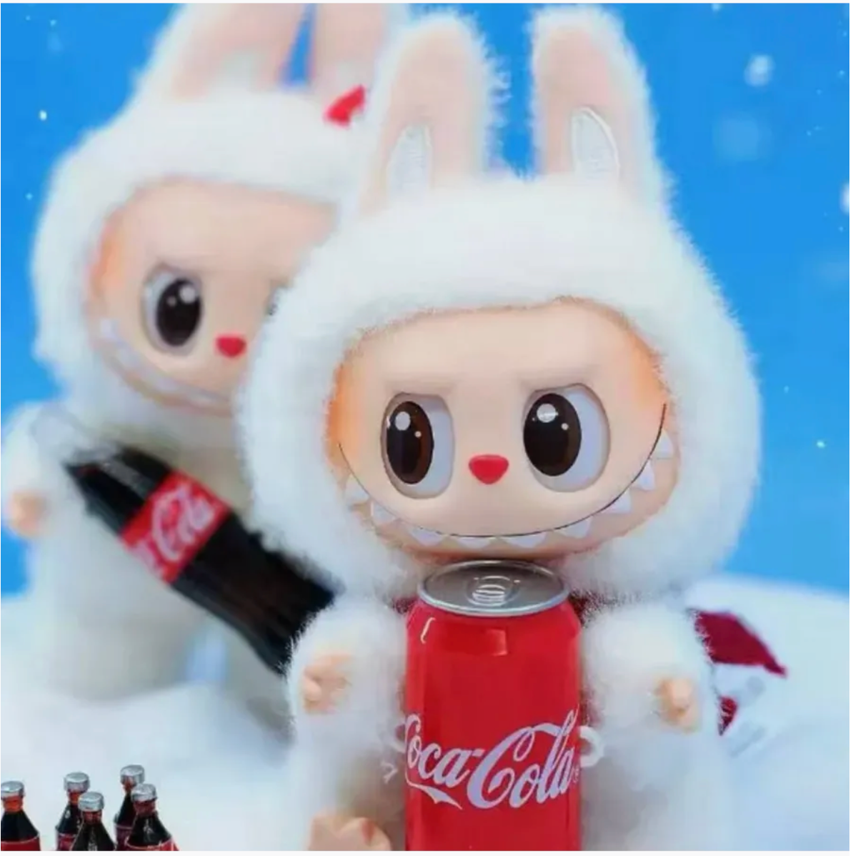 Лабубу Coca Cola игрушка брелок сюрприз, Labubu коллекционная, плюшевая мягая игрушка — фото 1