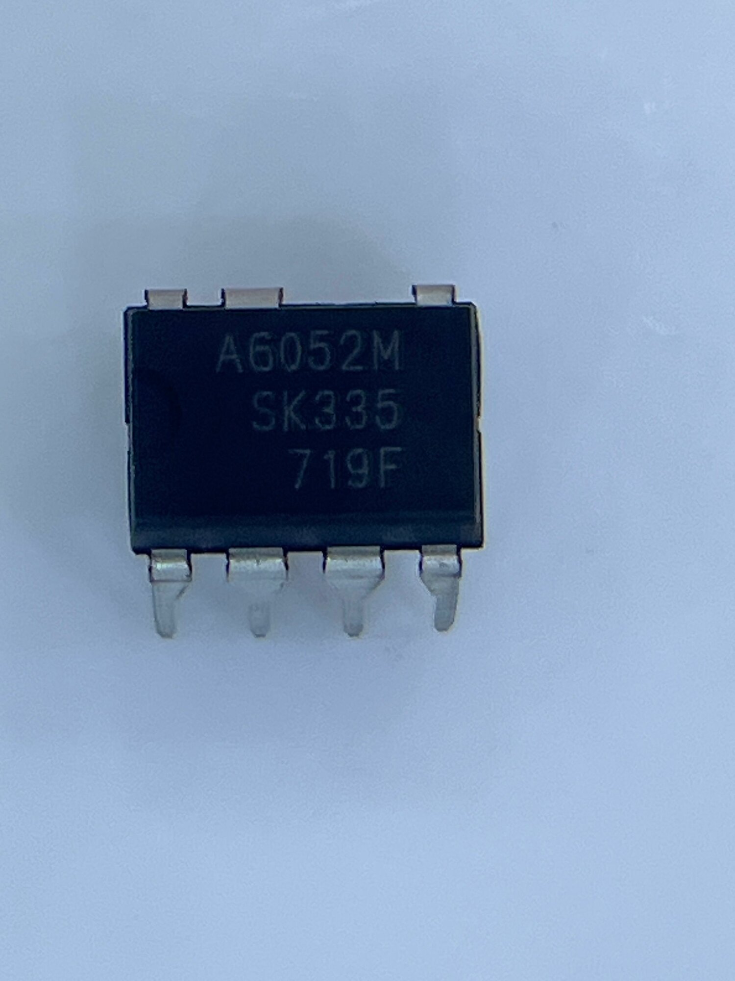 STRA6052M, Микросхема, ШИМ-контроллер со встроенным ключом, DIP-8