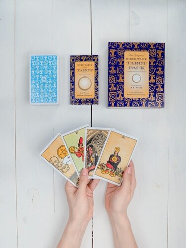 Изображение товара Гадальные Карты таро райдера-уэйта Набор с книгой, US Games Systems