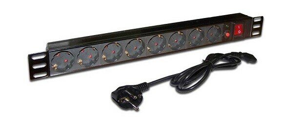 Блок распределения питания Lanmaster TWT-PDU19-10A8P-1.8