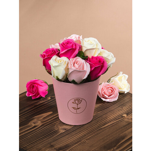 Букеты искусственных цветов Love розовый