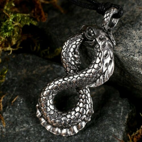 Амулет-брелок тотем Уроборос 44 металлический 1шт 523₽