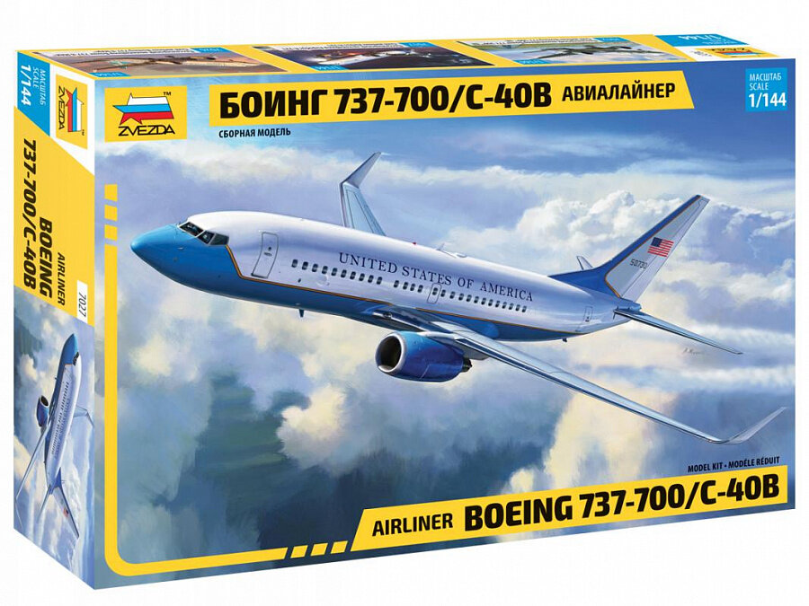 Сборная модель Пассажирский авиалайнер Boeing 737-700 (1/144)