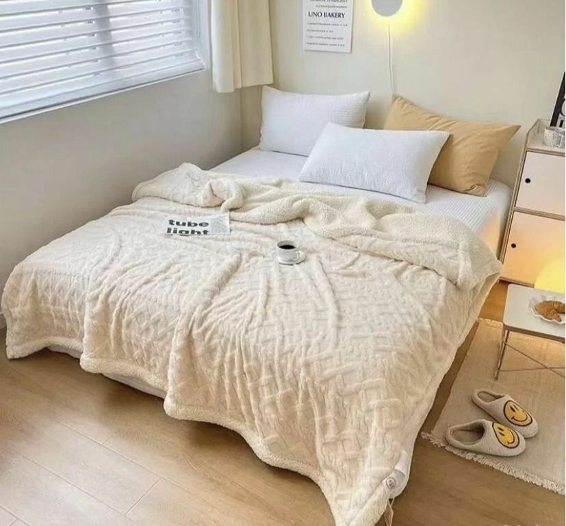 фото Стильный евро плед-покрывало