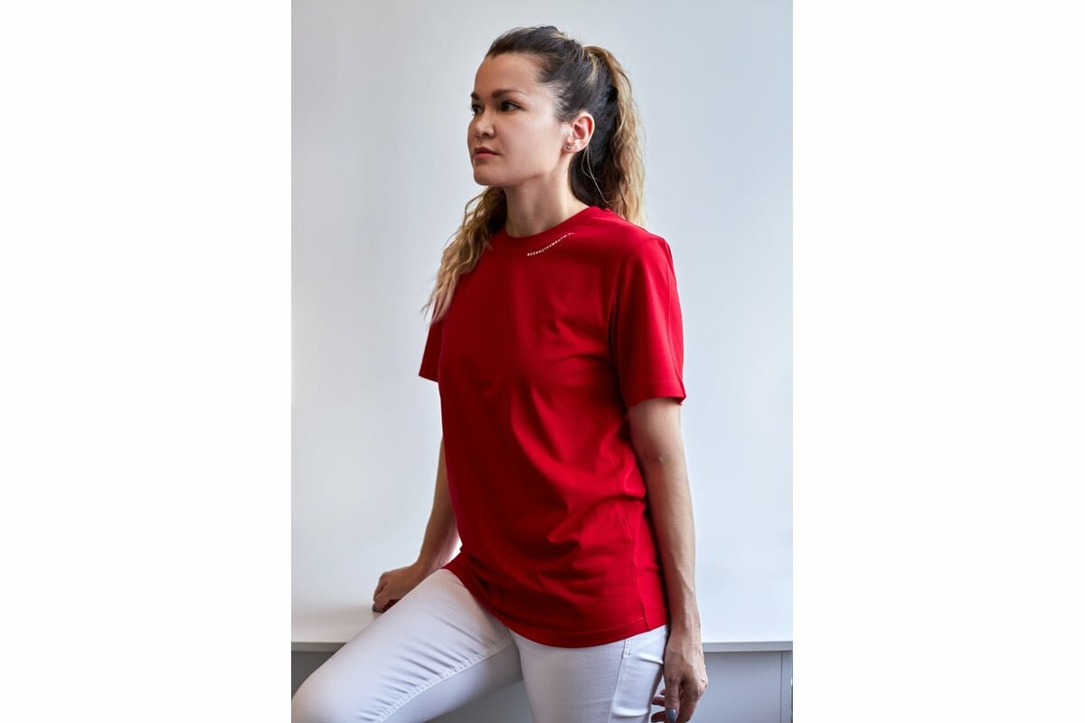 ВсеИнструменты. ру Футболка Минимализм красная XL - современный минималистичный дизайн