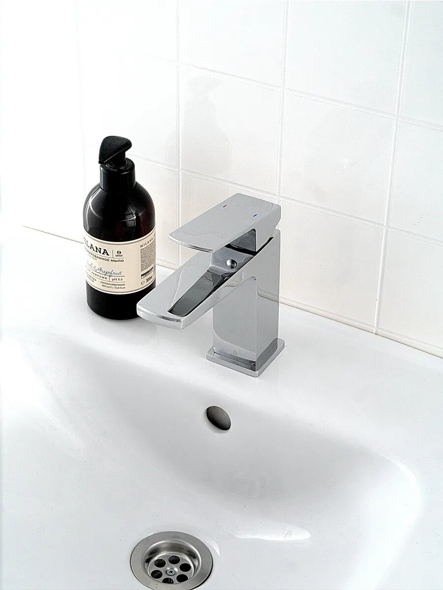 Смеситель для раковины Diadonna, латунь, керамический картридж, короткий излив — фото 1