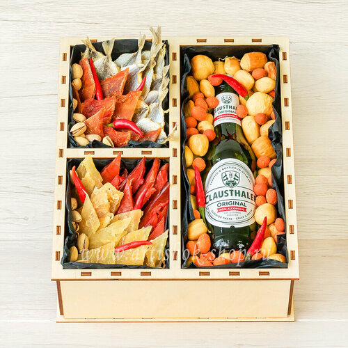 Подарочный бокс для мужчины с безалкогольным пивом, желтым полосатиком и красной рыбкой артишок №508