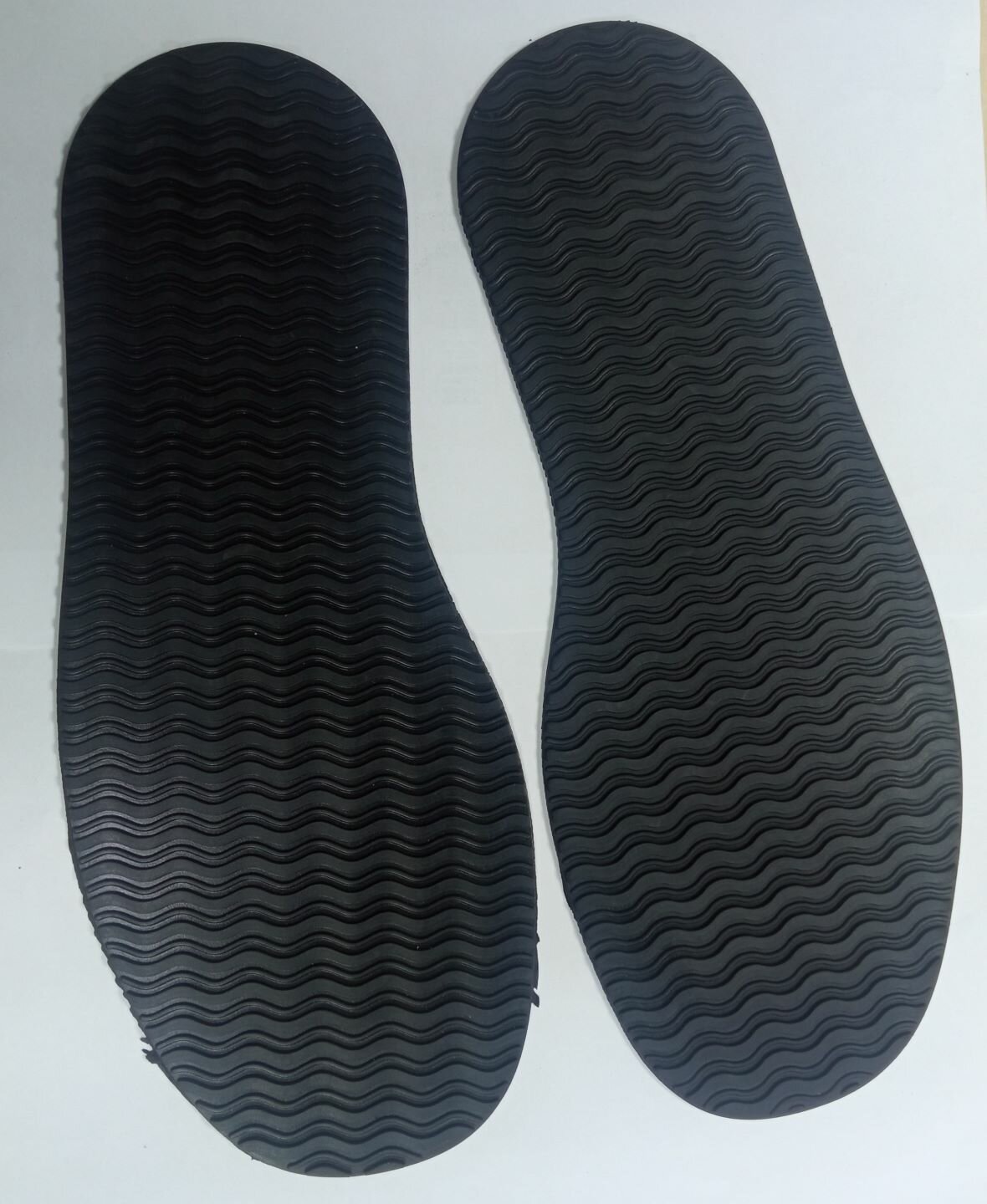 "Piligrim" - подошва для обуви 33x13x0,4 черная