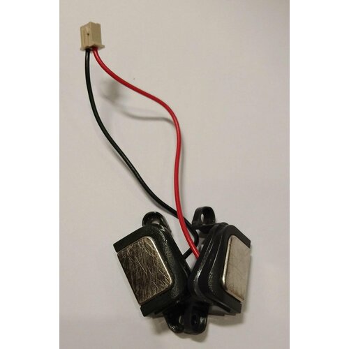 Контакты зарядки робота пылесоса DEEBOT DM88