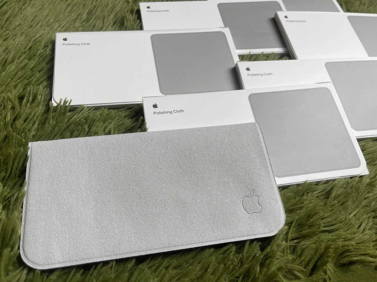 Чистящая салфетка Polishing Cloth для дисплея Apple Iphone MacBook Apple Watc iMac подходит для мониторов других марок