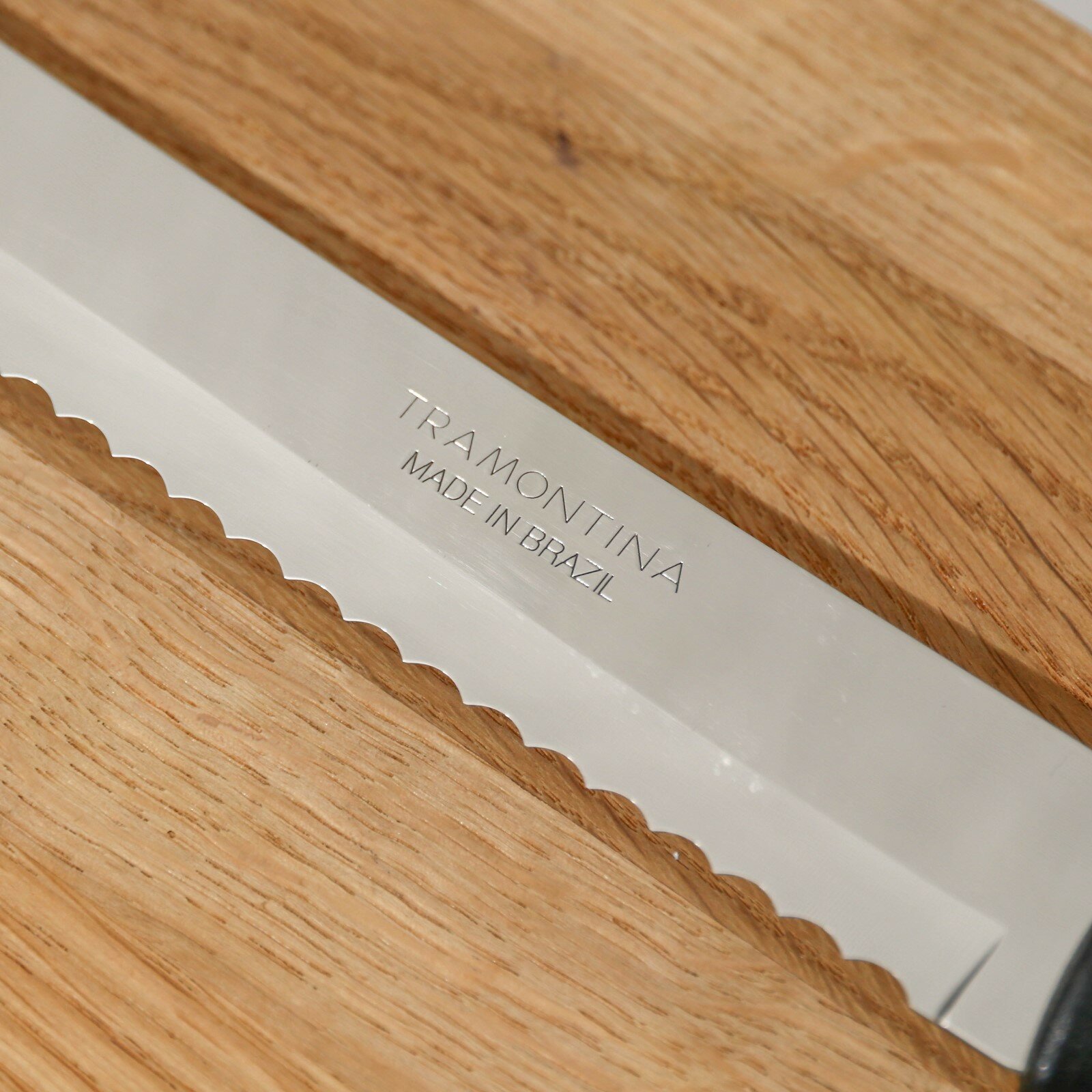 Нож кухонный для хлеба Athus, лезвие 17.5 см, сталь AISI 420