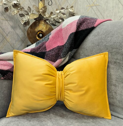 Подушка декоративная на диван бантик цвет желтый